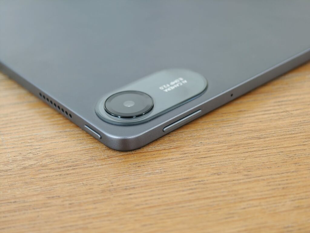 Tablette Redmi Pad 2 Xiaomi Prise en main Fnac ergonomie boutons