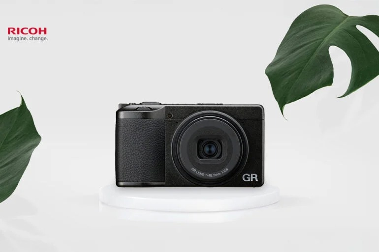 Ricoh GR IV