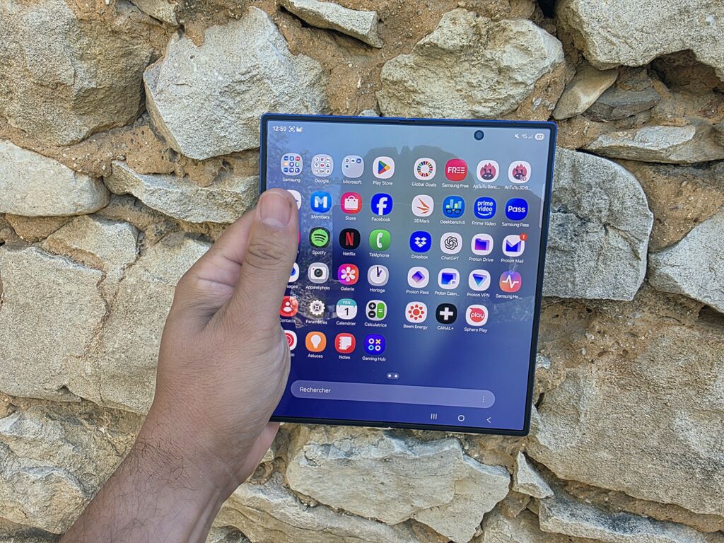 Samsung Galaxy Z Fold 7