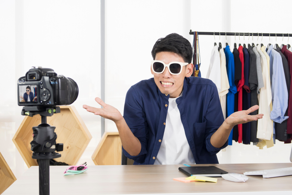 YouTube a modifié les vidéos de certains créateurs par IA sans leur demander leur avis