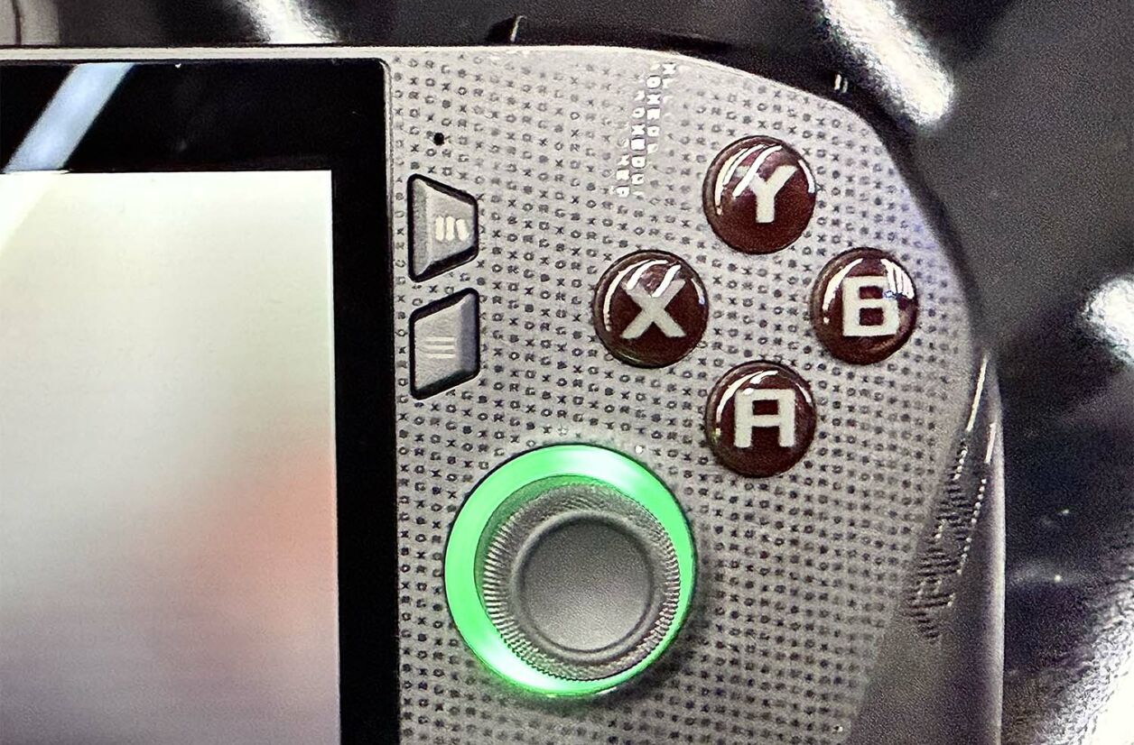 La console portable Asus ROG Xbox Ally.