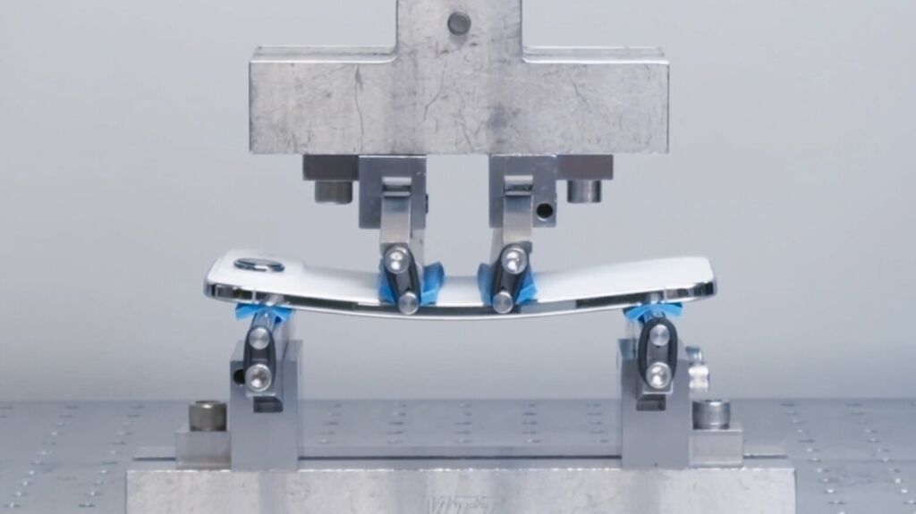 iPhone Air bend test