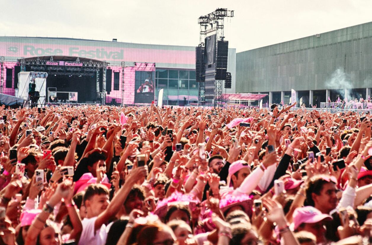 La quatrième édition du Rose Festival a attiré 115 000 visiteurs.