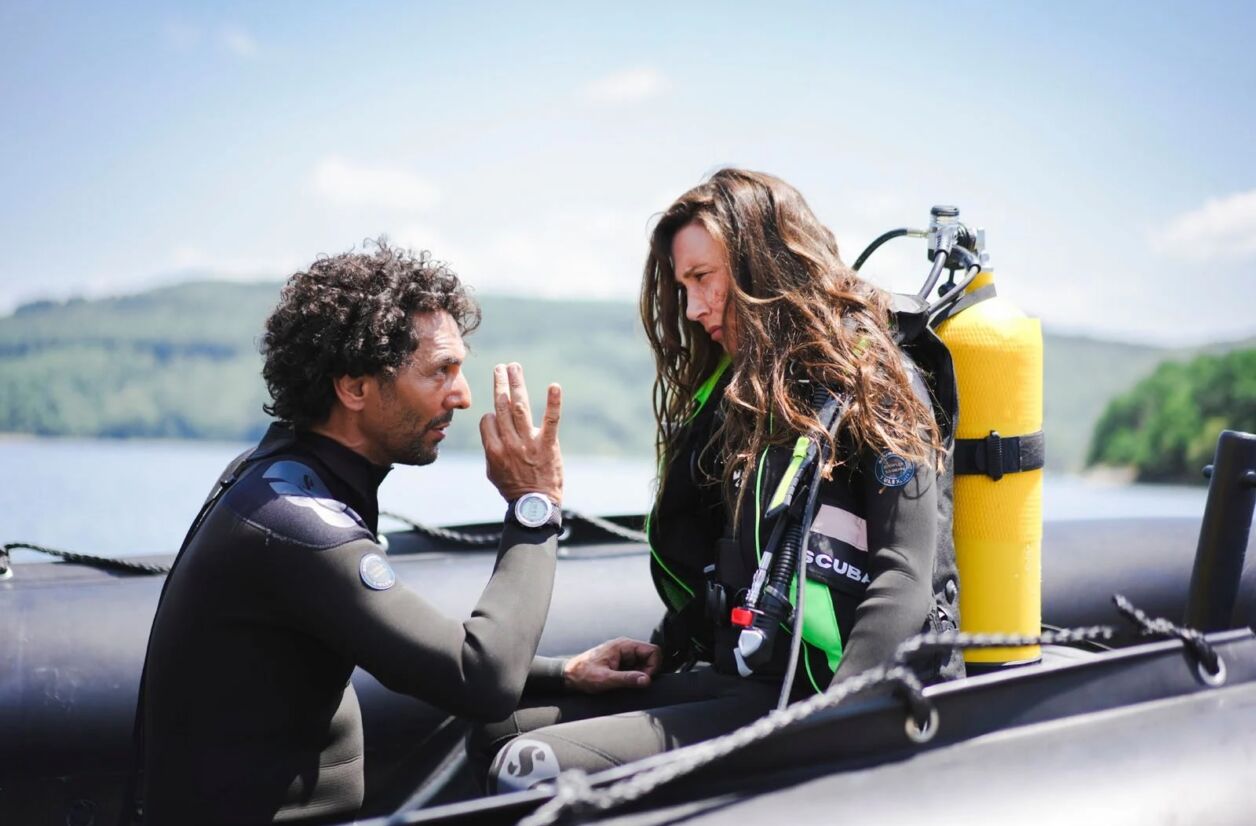 Tomer Sisley et Laura Smet dans “Surface”.