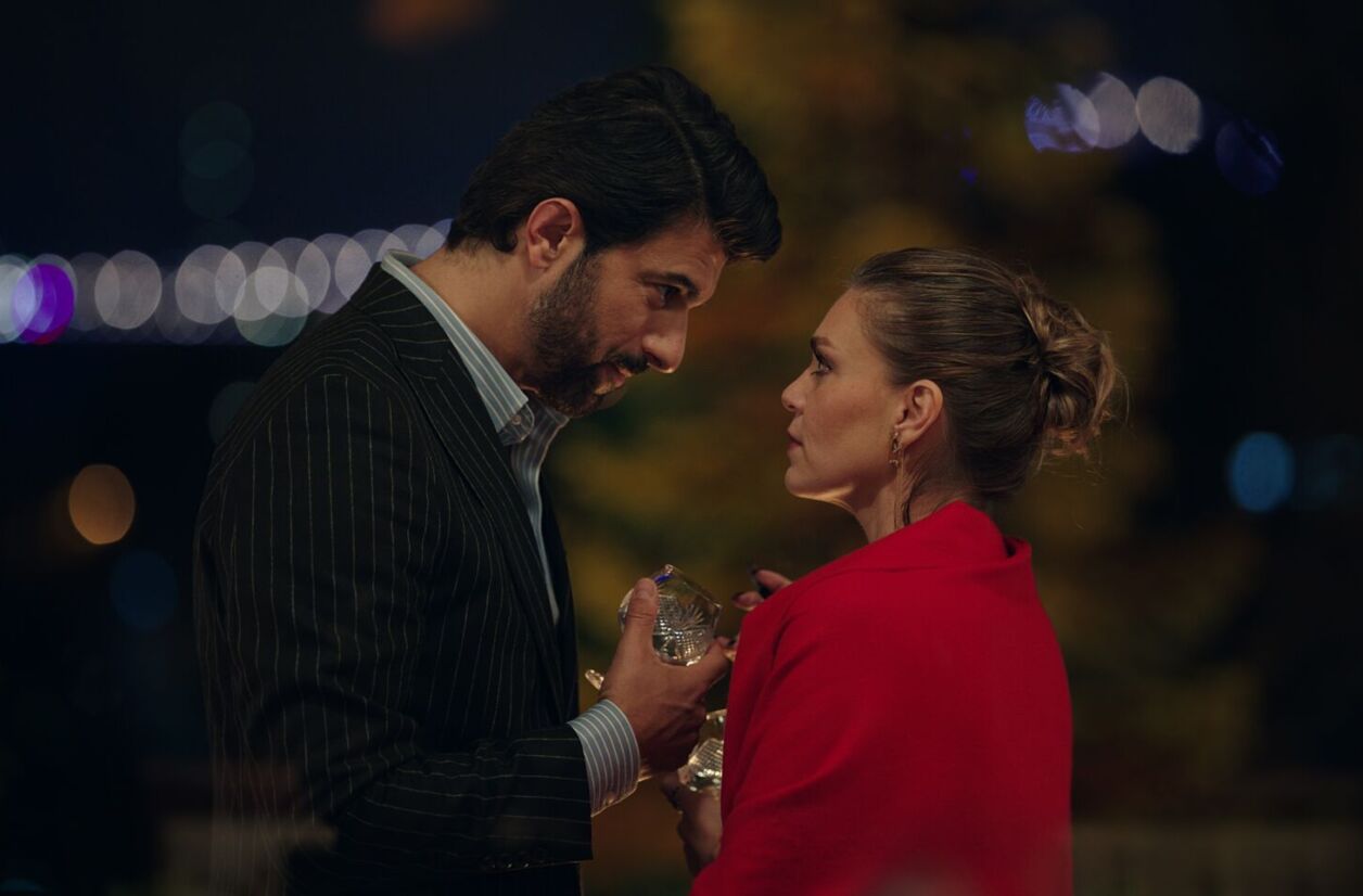 “L'héritière et l'ambitieux”, le 10 octobre 2025 sur Netflix.