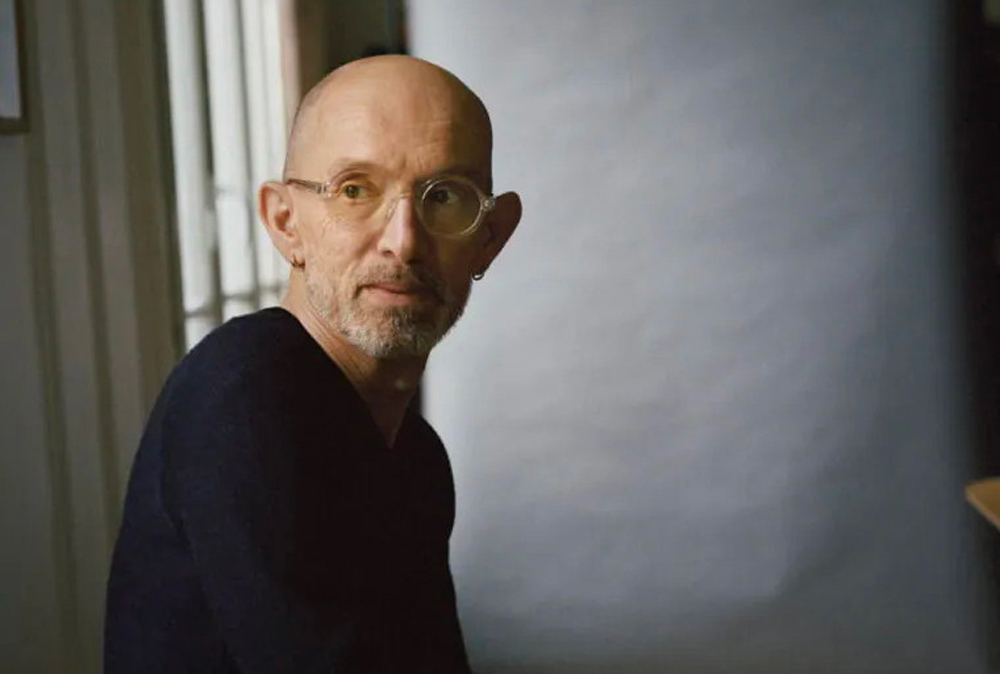 Laurent Mauvignier a remporté le Goncourt 2025 pour “La maison vide”.