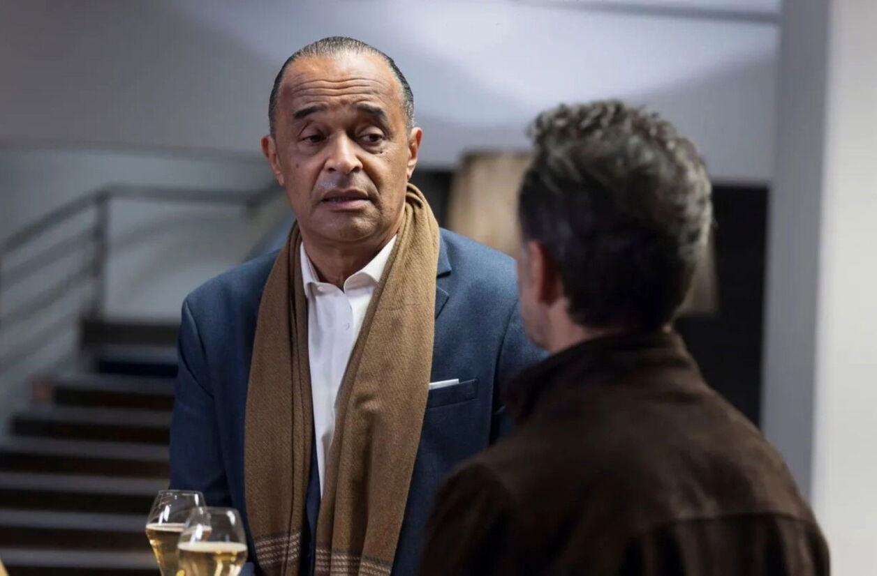 “Mort sur terre battue”.