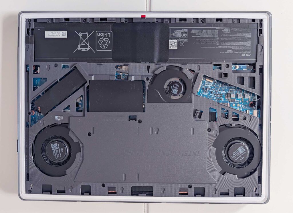 Test Asus ROG Strix G16 (2025)