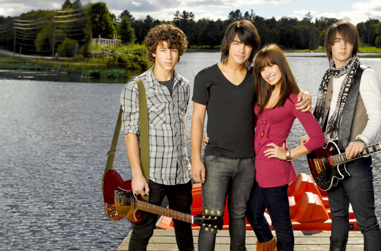 Demi Lovato et les Jonas Brother dans “Camp Rock”, en 2008.
