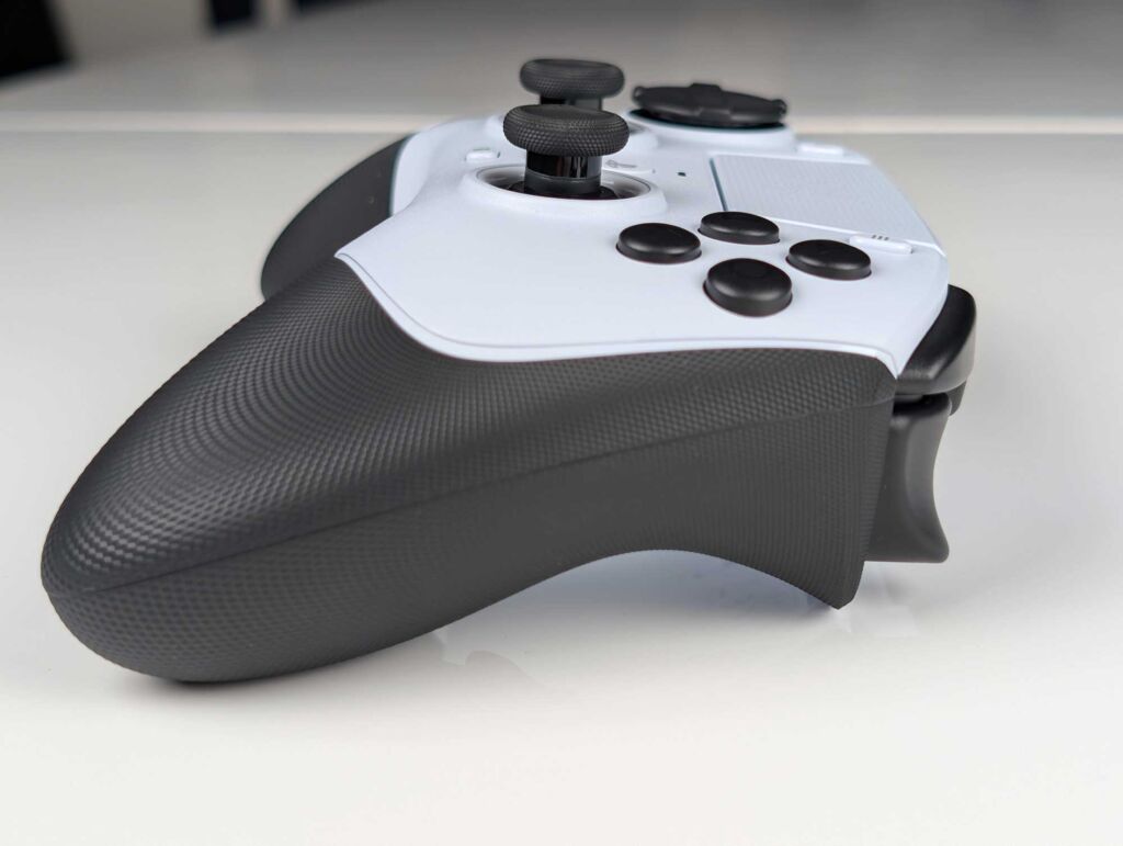 Test de la Razer Raiju V3 Pro