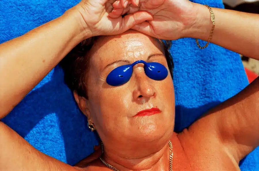 “Global Warning”, une exposition des photos de Martin Parr, au Jeu de paume.