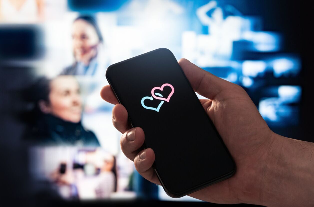 L'amour à l'ère du swipe : ce que la culture dit de nos relations modernes