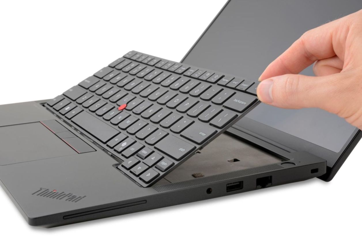MWC 2026 : Lenovo lance un ordinateur portable totalement réparable