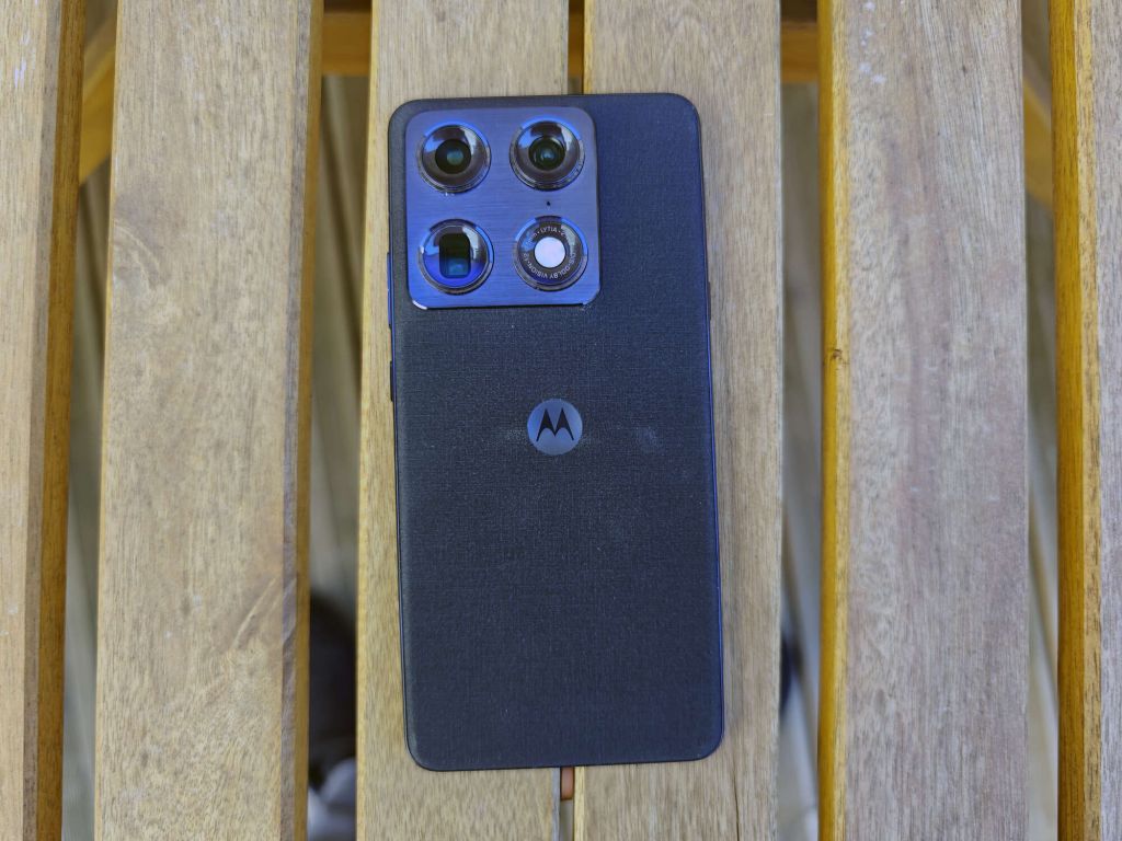 Motorola Signature