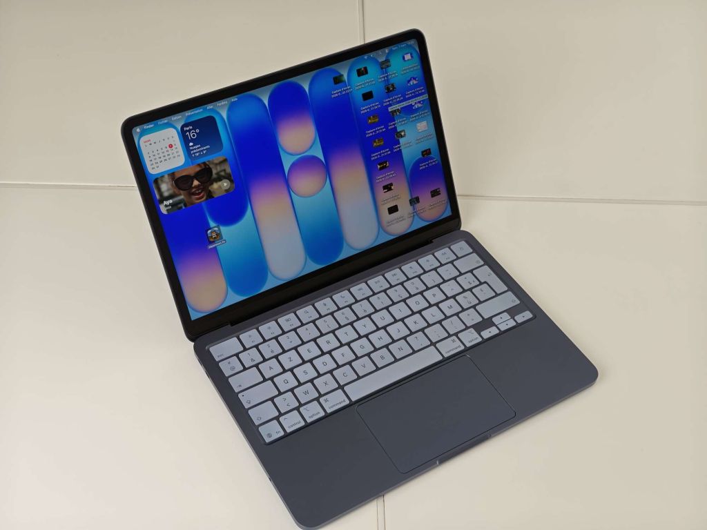Test Apple MacBook Neo