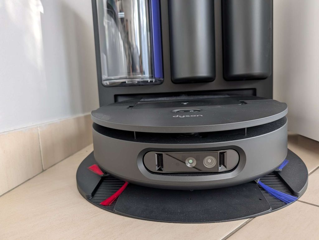 Test Dyson Spot + Scrub AI