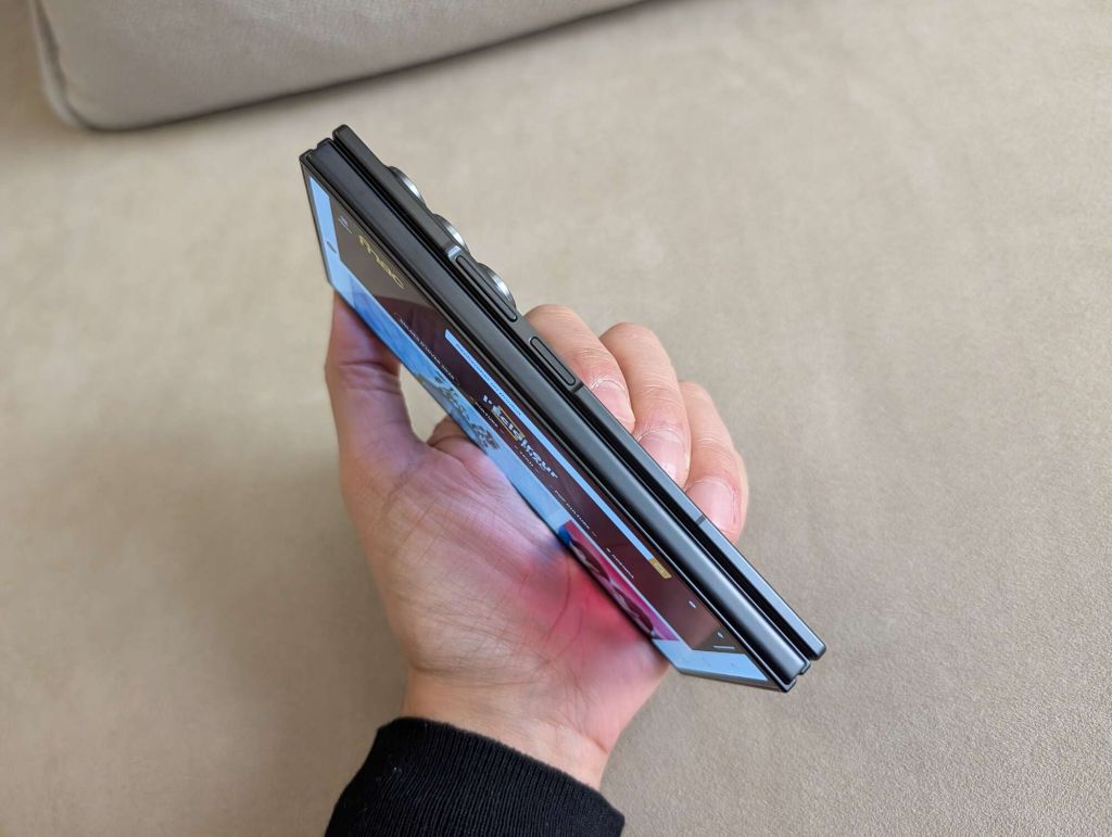 Test Samsung Galaxy Trifold