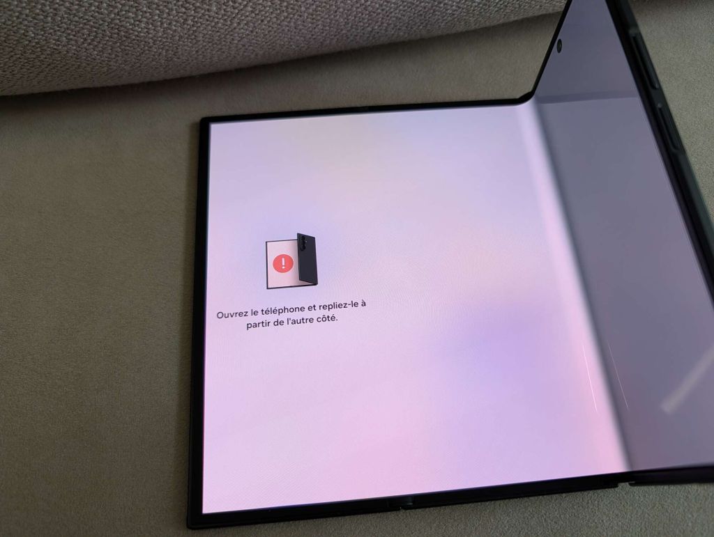 Test Samsung Galaxy Trifold