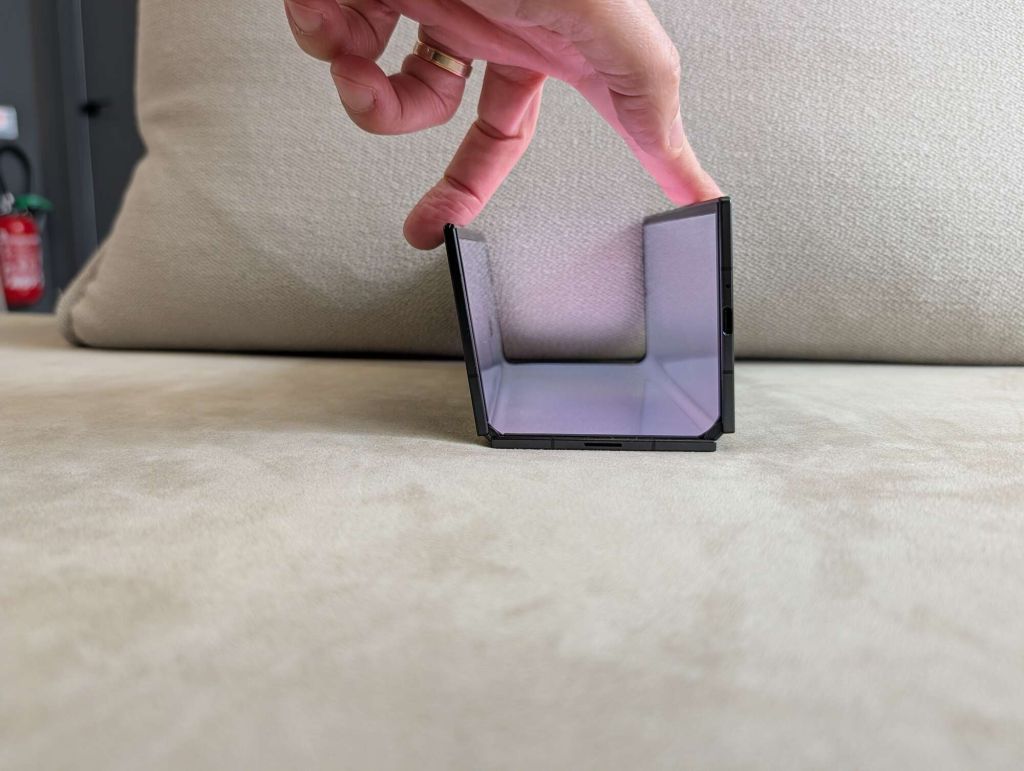 Test Samsung Galaxy Trifold