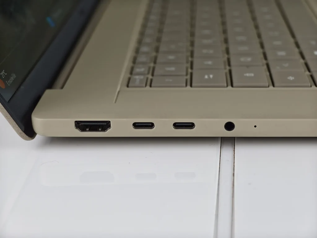 Test Asus Zenbook A16 2026