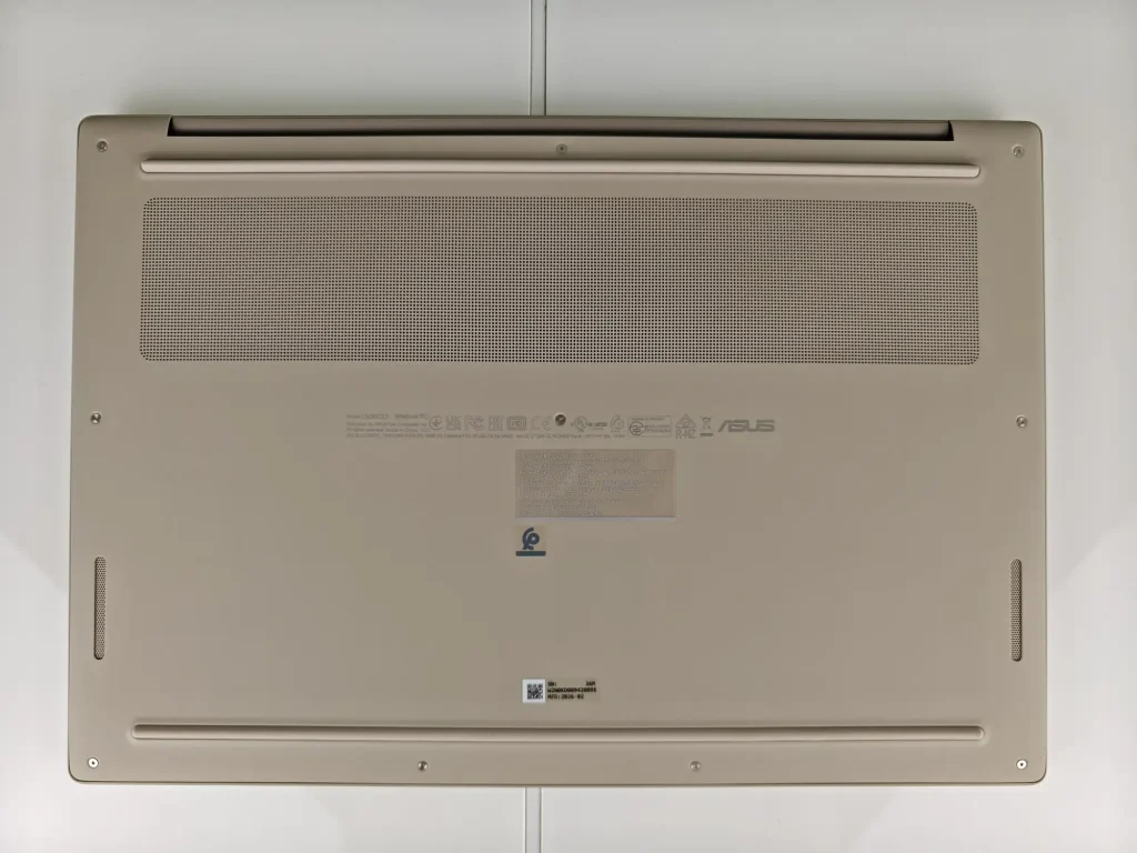 Test Asus Zenbook A16 2026