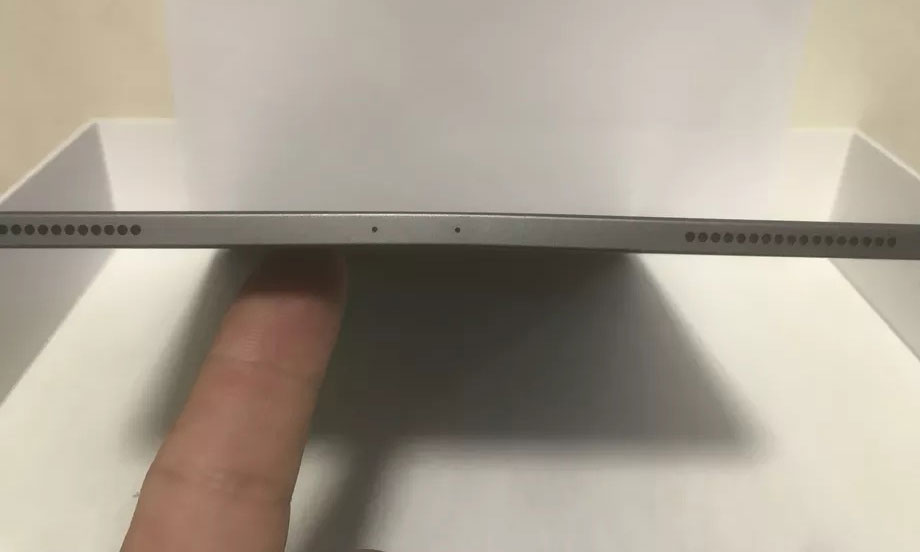 Apple vend des iPad Pro 2018 légèrement pliés, mais assure que c'est normal