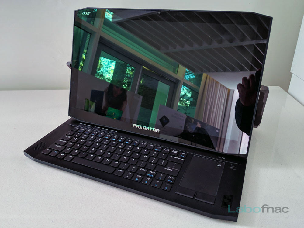 CES 2019 - Acer Predator Triton 900 : un PC gamer convertible aux caractéristiques de pointe
