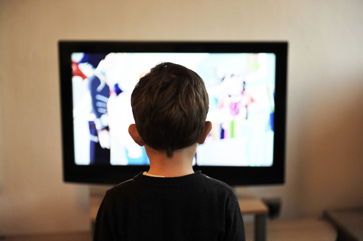 Exposition précoce des enfants aux écrans : le Sénat adopte la proposition de loi
