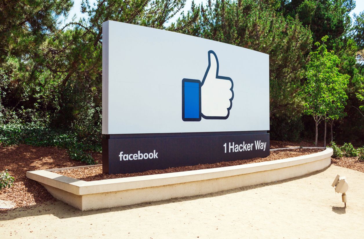 Facebook a rendu publiques les publications de 14 millions d'utilisateurs par erreur