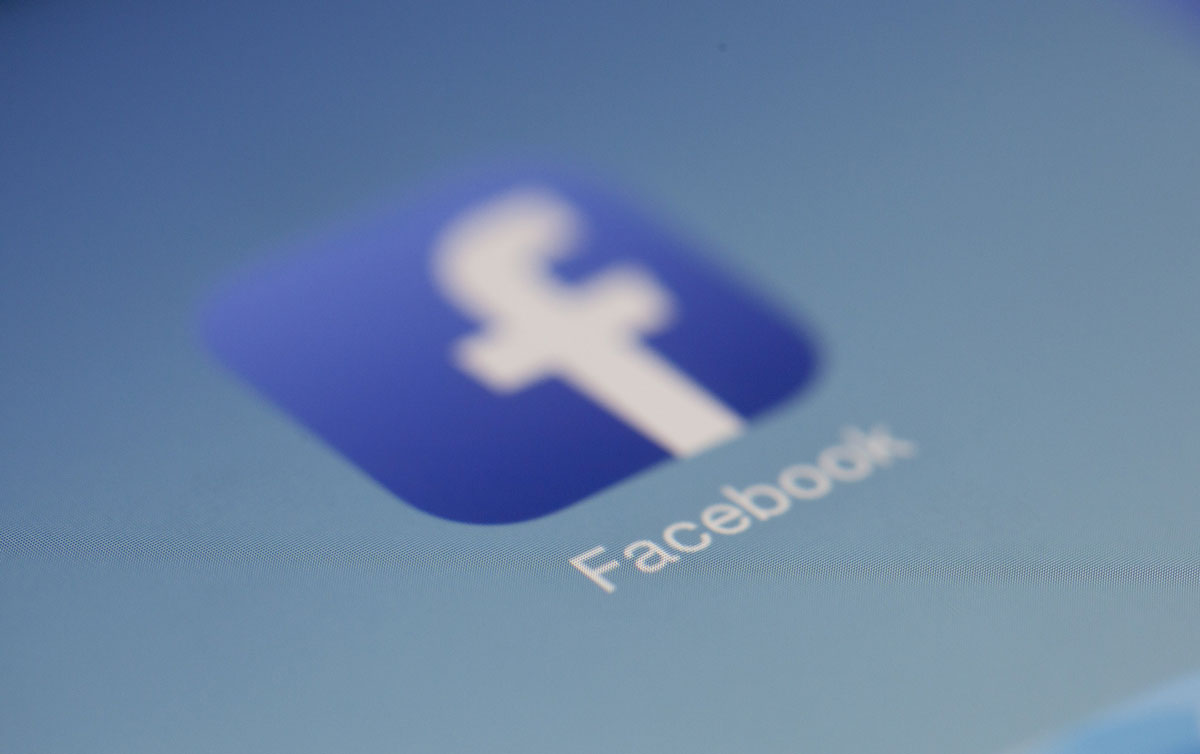 Facebook : le nombre d'utilisateurs recule pour la première fois en France