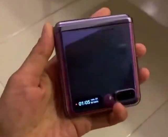 Galaxy Z Flip : le smartphone pliable de Samsung apparaît dans une vidéo