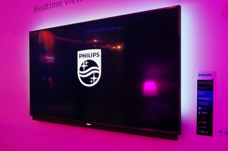 IFA 2017 - Philips se lance aussi dans le Quantum Dot avec les téléviseurs 8602