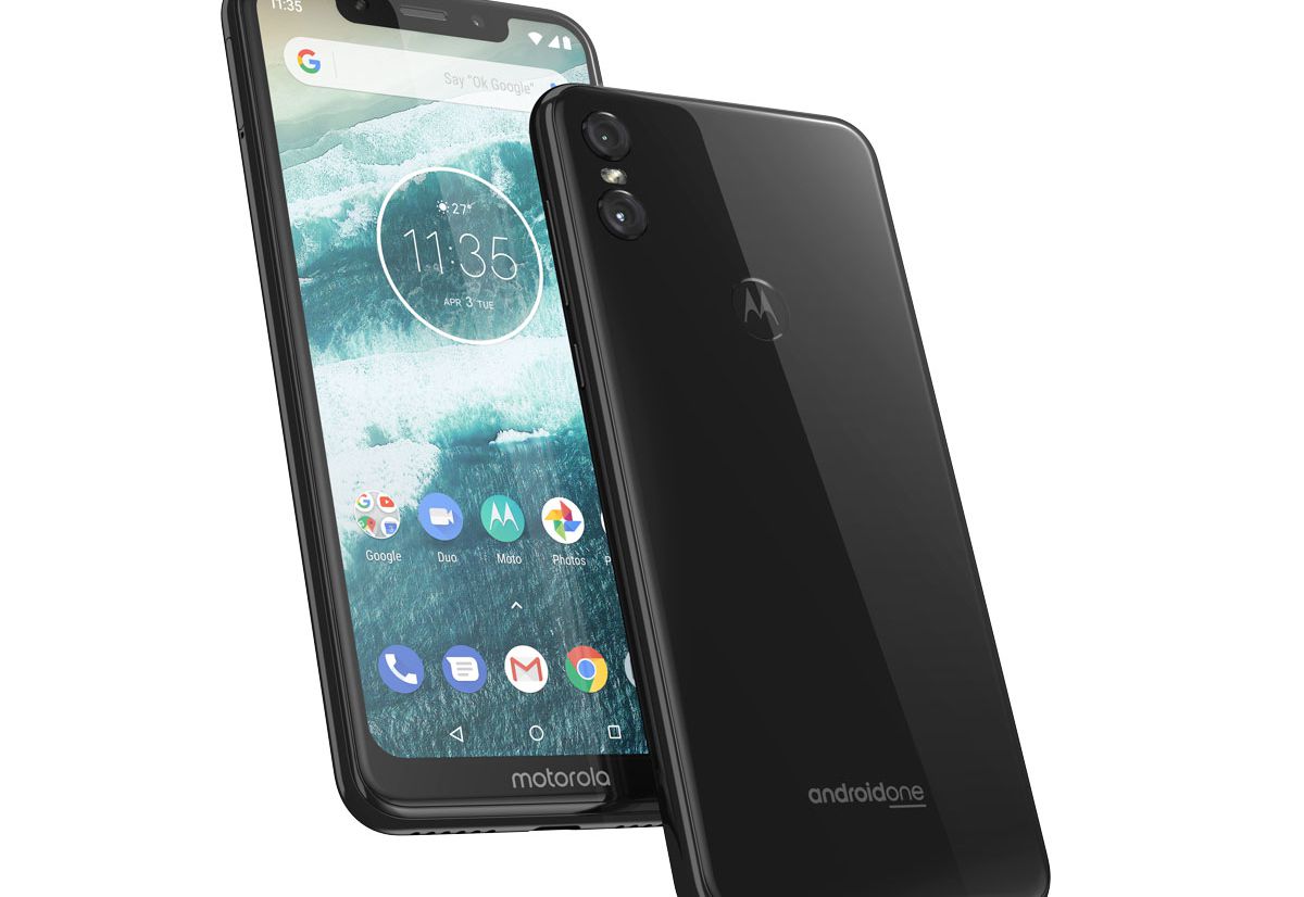 IFA 2018 - Motorola One : un smartphone avec encoche sous Android One