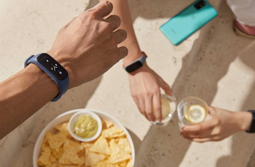 OnePlus Band : le bracelet connecté abordable est officiel