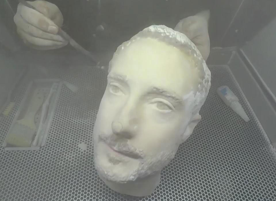 Seule la reconnaissance faciale de l'iPhone n'a pas été dupée par ce visage imprimé en 3D