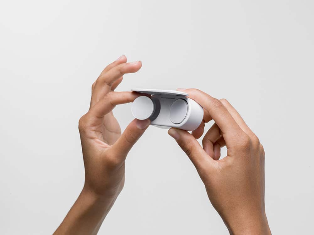 Surface Earbuds : Microsoft dévoile ses premiers écouteurs true wireless