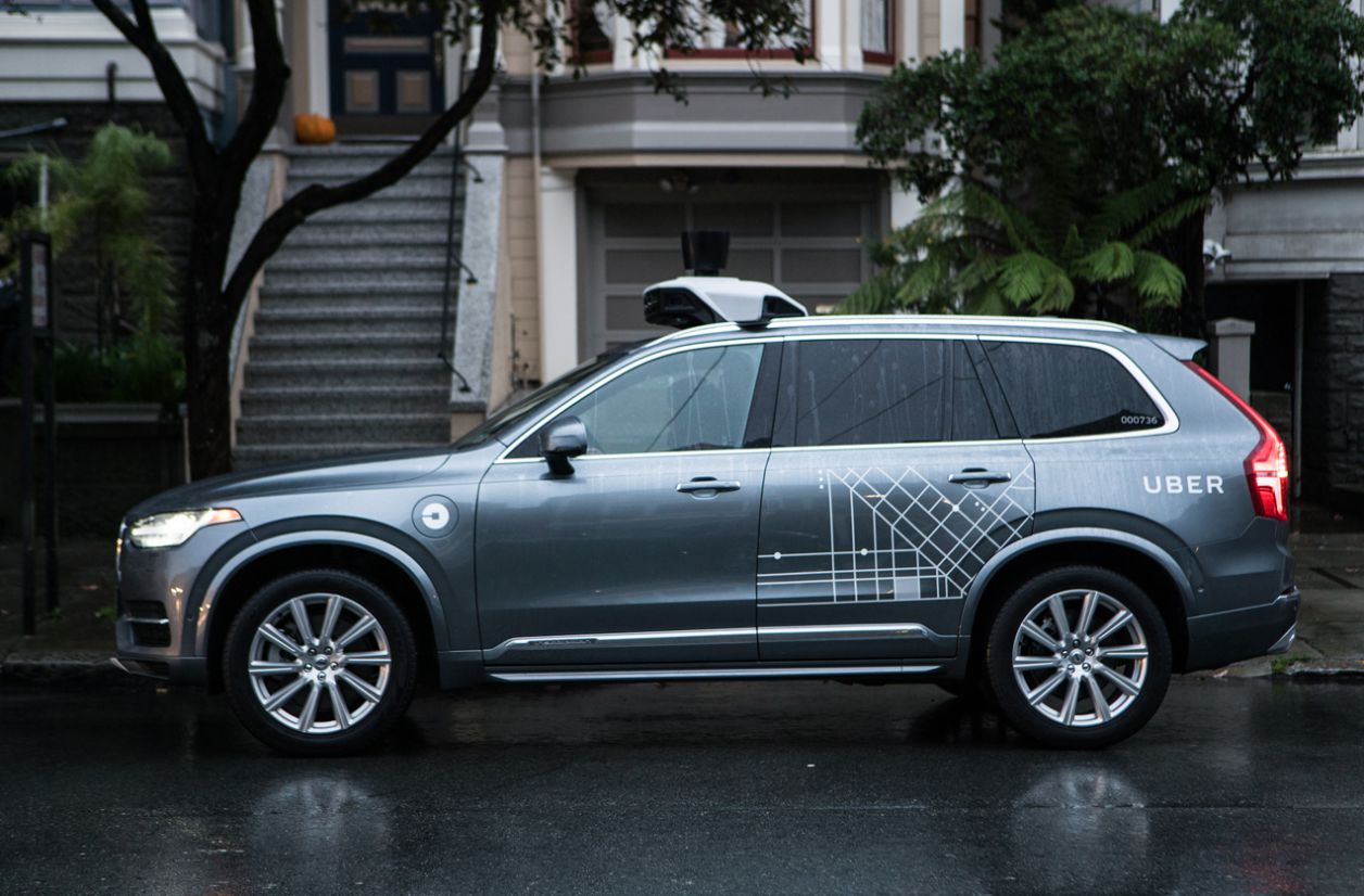 Une voiture autonome Uber impliquée dans un accident mortel